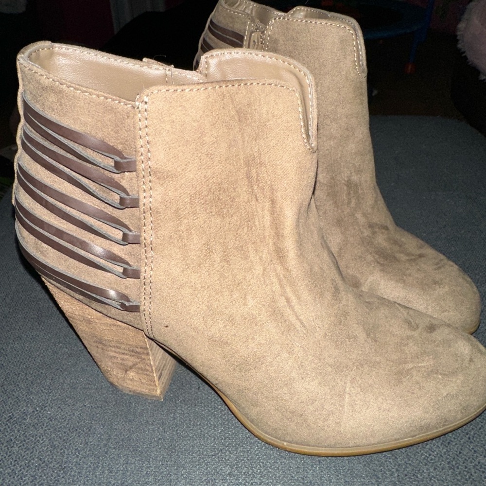 Carlos by Carlos Santana Tan Ankle Boots
